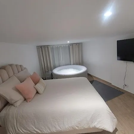 L08 Jacuzzi 5 Etoile Par Villa Dengous Livry-Gargan Esterno foto