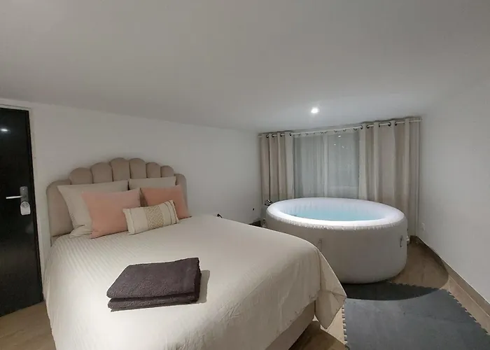 L08 Jacuzzi 5 Etoile Par Villa Dengous
